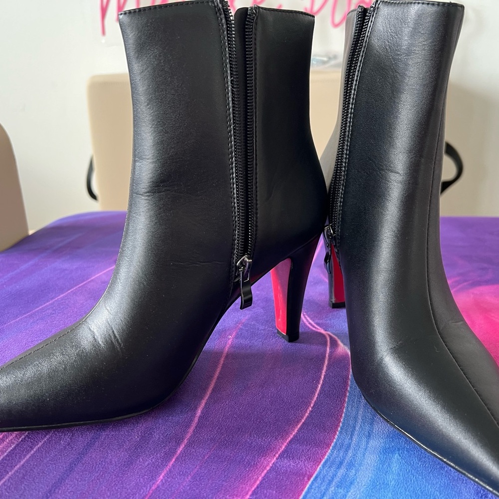 Black Heeled Boots with Stiletto